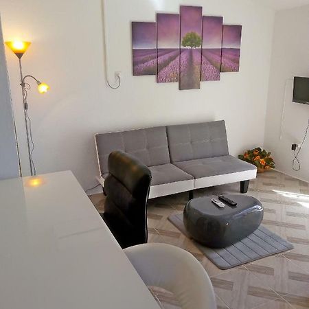 Apartments Mara I Ante Primošten Екстериор снимка