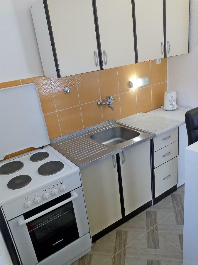 Apartments Mara I Ante Primošten Екстериор снимка